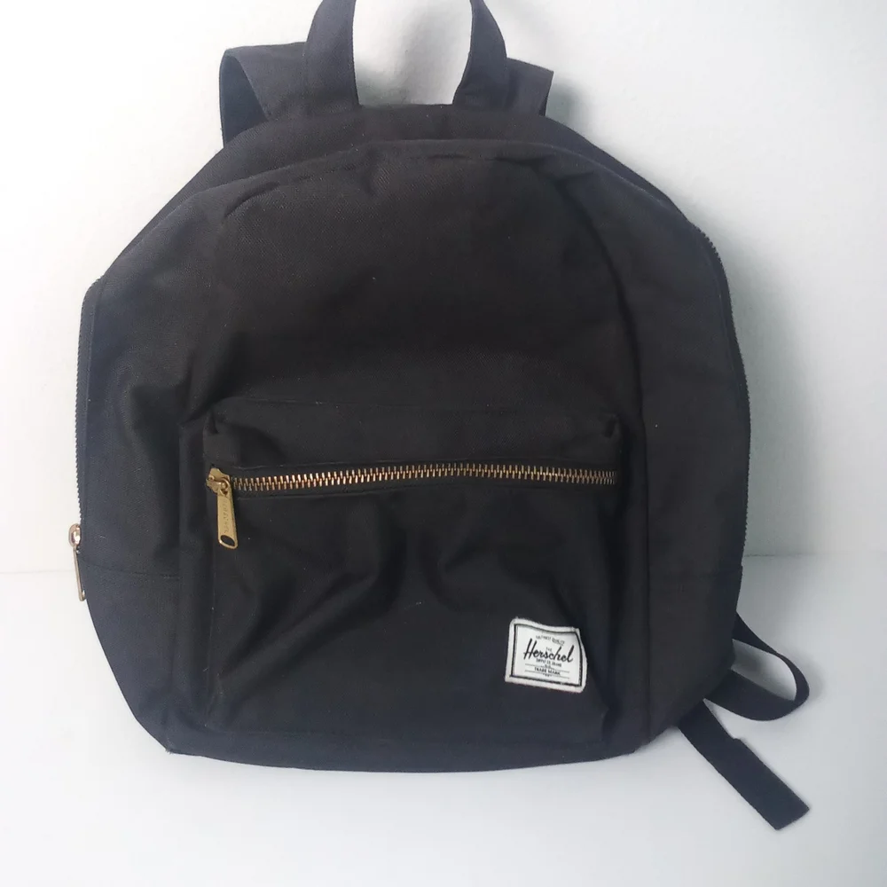 Herschel Supply Company Black Backpack Modern Minimalist Design